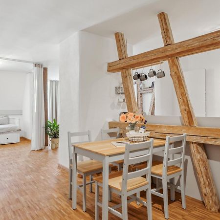 Albert Ueber Den Daechern Coburgs, Parkplatz Esterno foto